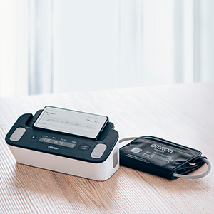 Tuotekuva: Omron® Complete™ EKG- ja olkavarsiverenpainemittari, 2-in-1 